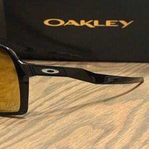 Oakley Men's Sunglasses in Black and Gold